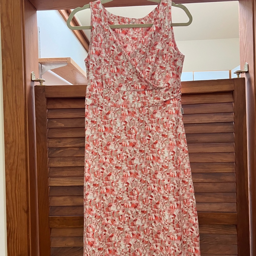 Eddie Bauer Summer Dress. Size S, White, Peach and Gray.